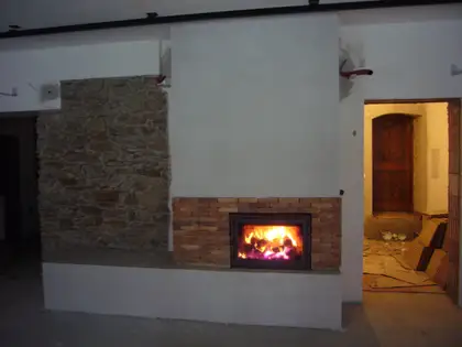 Pec na pizzu do zdi, Rožmitál pod Třemšínem – realizace Kamnářství Závacký